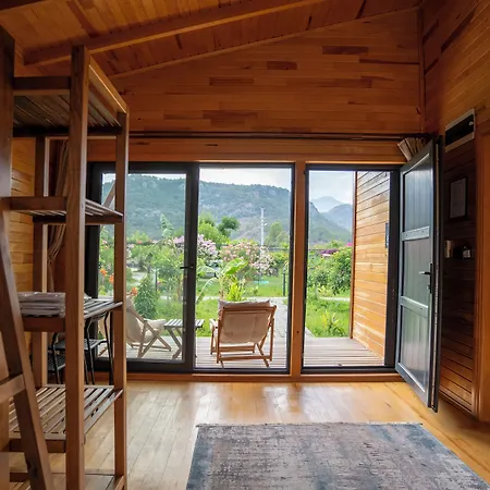 Lemon Garden Bed & Breakfast 3*