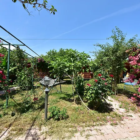 Lemon Garden Bed and breakfast Çıralı