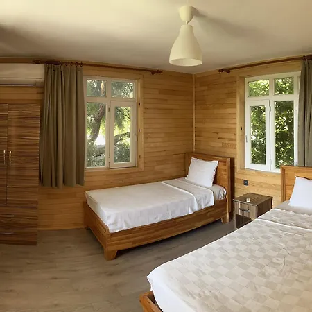 Bed and breakfast Lemon Garden Çıralı
